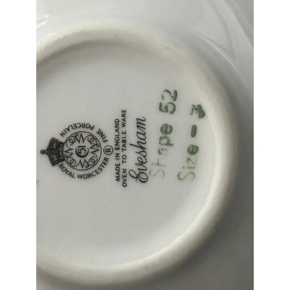 Royal Worcester “Evesham” Shell Dishes, Set of 9, Porcelain, shape 52, size 3